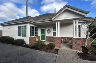 2063 Lake Wind Dr, Eugene, OR 97408 - Photo 3