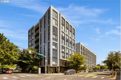12 NE Fremont St #2W, Portland, OR 97212 - Photo 1