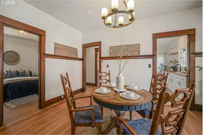 241 Mill St, Silverton, OR 97381 - Photo 11