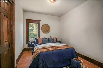 241 Mill St, Silverton, OR 97381 - Photo 23