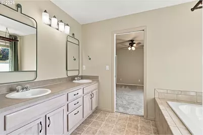 1242 34th Pl, Forest Grove, OR 97116 - Photo 25