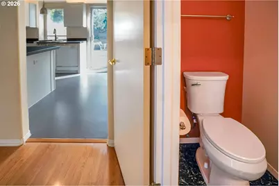 9348 SW Sutton Pl, Tigard, OR 97223 - Photo 13