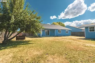 1729 Hartford Dr, Forest Grove, OR 97116 - Photo 23