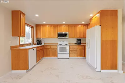 1729 Hartford Dr, Forest Grove, OR 97116 - Photo 9