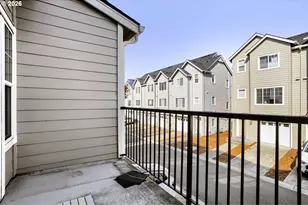 7452 NW Elise Ave, Portland, OR 97229 - Photo 21