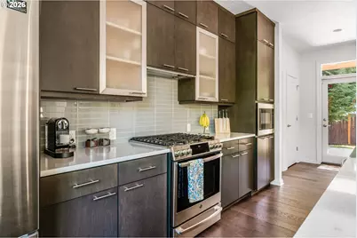 1905 NE Ainsworth St, Portland, OR 97211 - Photo 13
