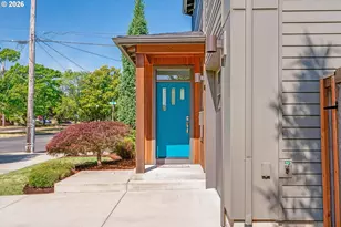 1905 NE Ainsworth St, Portland, OR 97211 - Photo 3
