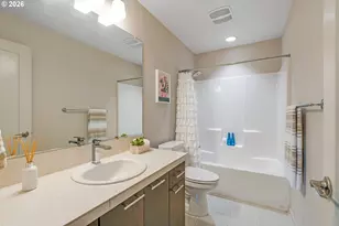 1905 NE Ainsworth St, Portland, OR 97211 - Photo 27