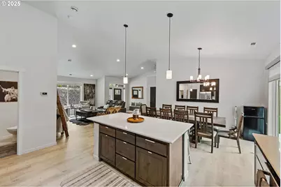 385 Pacific Dunes Dr, North Bend, OR 97459 - Photo 25