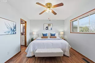 14205 NE Fremont Ct, Portland, OR 97230 - Photo 17