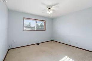 14205 NE Fremont Ct, Portland, OR 97230 - Photo 21