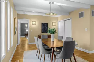 2641 SW Ridge Dr, Portland, OR 97219 - Photo 19