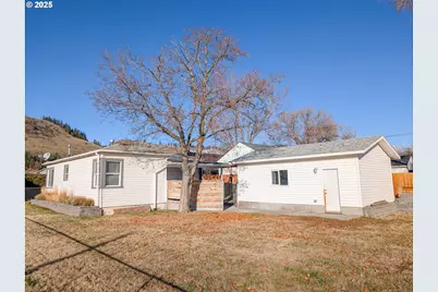 901 2nd St, La Grande, OR 97850 - Photo 3