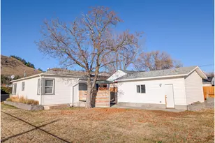 901 2nd St, La Grande, OR 97850 - Photo 3