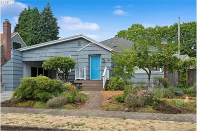 7075 N Cambridge Ave, Portland, OR 97203 - Photo 1