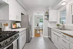 7075 N Cambridge Ave, Portland, OR 97203 - Photo 13