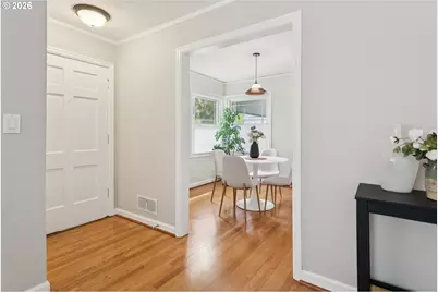 7075 N Cambridge Ave, Portland, OR 97203 - Photo 9
