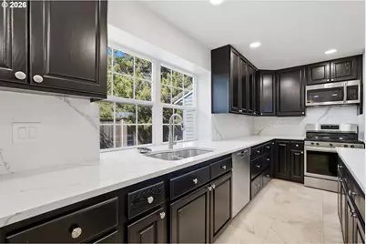 17903 Ridge Lake Dr, Lake Oswego, OR 97034 - Photo 11