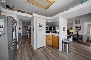 1312 W 14th St, Coquille, OR 97423 - Photo 13