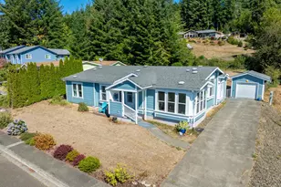 1312 W 14th St, Coquille, OR 97423 - Photo 41