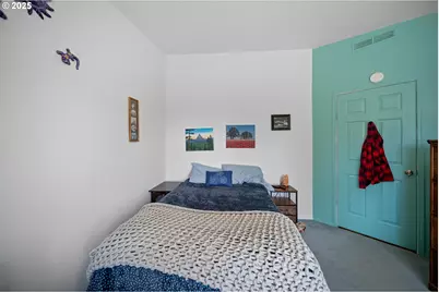 1312 W 14th St, Coquille, OR 97423 - Photo 31