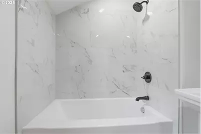 161 NW Freeman Ave, Hillsboro, OR 97124 - Photo 7