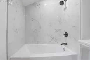 161 NW Freeman Ave, Hillsboro, OR 97124 - Photo 7