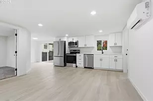 161 NW Freeman Ave, Hillsboro, OR 97124 - Photo 3