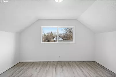 1565 E Main St, Hillsboro, OR 97123 - Photo 27