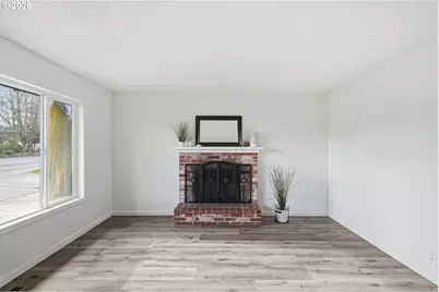 1565 E Main St, Hillsboro, OR 97123 - Photo 7