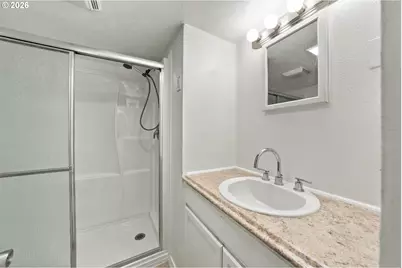 541 Mont St, Canyonville, OR 97417 - Photo 17