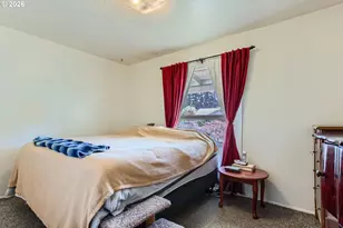 16827 SE Rhine St, Portland, OR 97236 - Photo 11