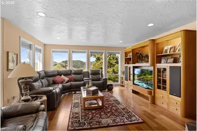 1791 Scotts Valley Rd, Yoncalla, OR 97499 - Photo 15