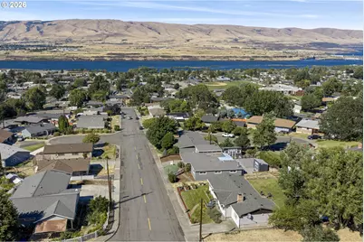 1718 Nevada St, The Dalles, OR 97058 - Photo 35