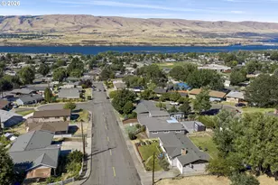 1718 Nevada St, The Dalles, OR 97058 - Photo 35