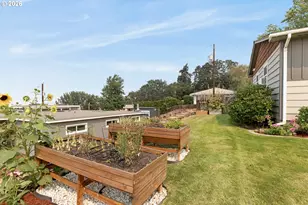 1718 Nevada St, The Dalles, OR 97058 - Photo 31
