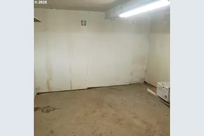 9247 Highway 126, Mapleton, OR 97453 - Photo 41