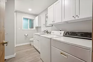 830 SE 59th Ave, Hillsboro, OR 97123 - Photo 31