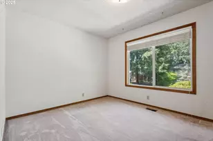 830 SE 59th Ave, Hillsboro, OR 97123 - Photo 23