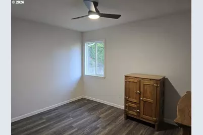 954 NE Madrona Dr, Myrtle Creek, OR 97457 - Photo 29