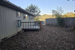 954 NE Madrona Dr, Myrtle Creek, OR 97457 - Photo 39