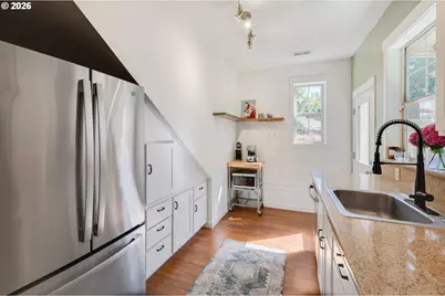 8615 SW Pinebrook St, Tigard, OR 97224 - Photo 15