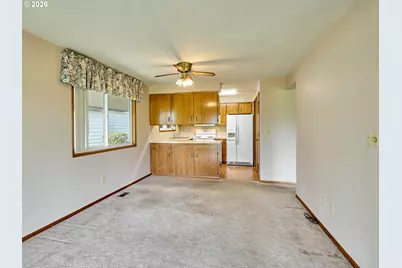 2056 King Way, Woodburn, OR 97071 - Photo 9