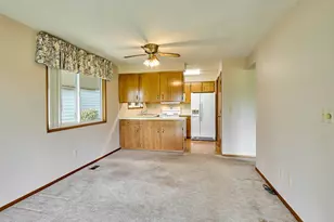 2056 King Way, Woodburn, OR 97071 - Photo 9