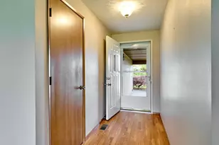 2056 King Way, Woodburn, OR 97071 - Photo 3