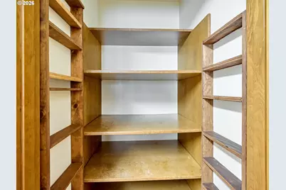 2056 King Way, Woodburn, OR 97071 - Photo 13