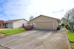 2056 King Way, Woodburn, OR 97071 - Photo 27