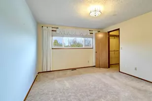 2056 King Way, Woodburn, OR 97071 - Photo 15