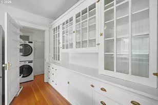 2083 NW Johnson St, Portland, OR 97209 - Photo 23