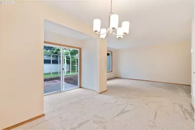 251 NE Village Squire Ave #15, Gresham, OR 97030 - Photo 11